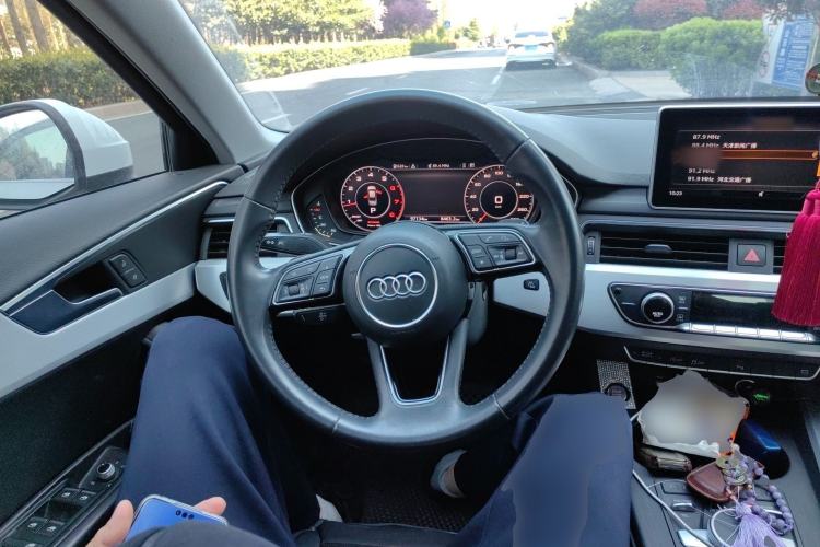 Used Audi A4L 2018 30th Anniversary Edition 40 TFSI Fashion Model
