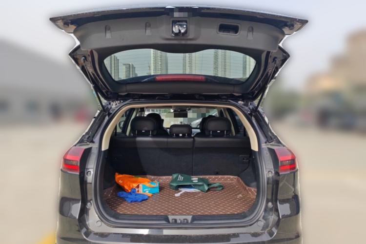 Used Geely Auto Emgrand X7 Sport 2020 1.8TD DCT Two-Wheel Drive Smart Connect 4G-Enabled Version Trunk