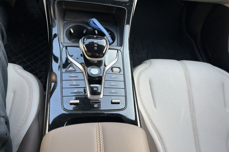 Used BYD Qin PLUS 2024 HONOR Edition DM-i 55KM Leading Model
