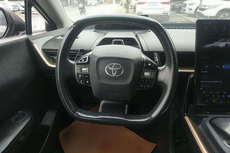 Used Toyota bZ3 2023 616 km Long-Range Premium
