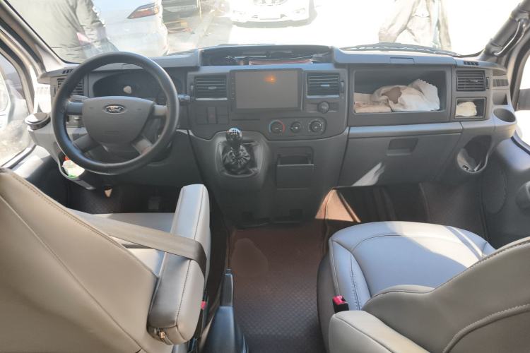 Used Ford Transit Custom 2019 2.2T Multi-Function Short Wheelbase Mid-Roof 6-Seater China VI
