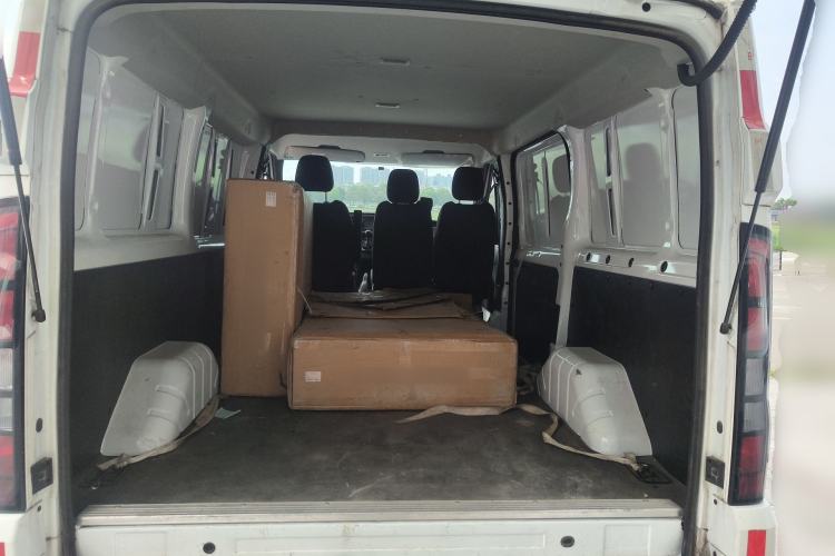 Used JMC Fushun 2022 2.0T Manual Van Short Wheelbase Low Roof 3-Seater Trunk