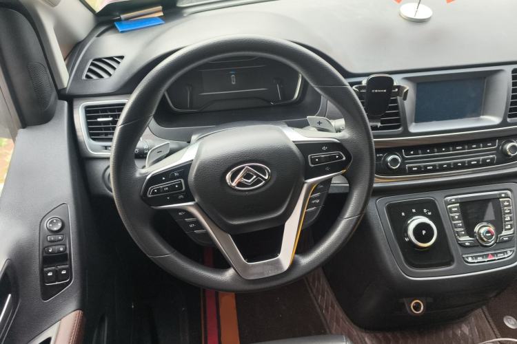 Used SAIC MAXUS G10 2022 2.0T Automatic Elite Edition Gasoline 7-Seater