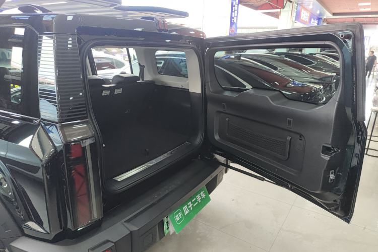 Used iCAR 03 2024 501km Two-Wheel Drive Long-Range Version Trunk