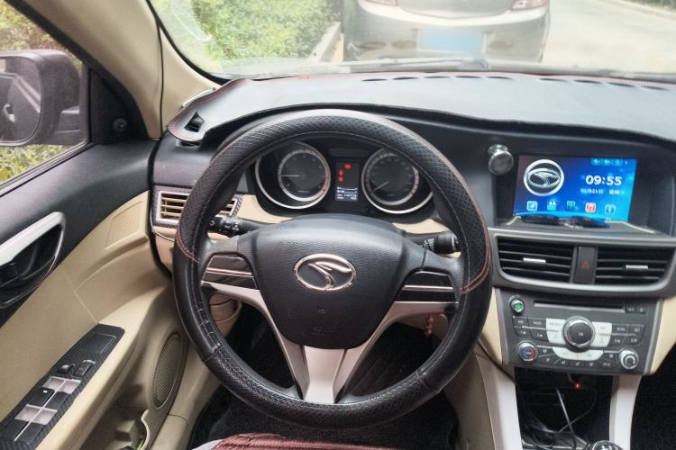 Used Soueast V5 Lingzhi 2012 1.5L Manual Standard Edition