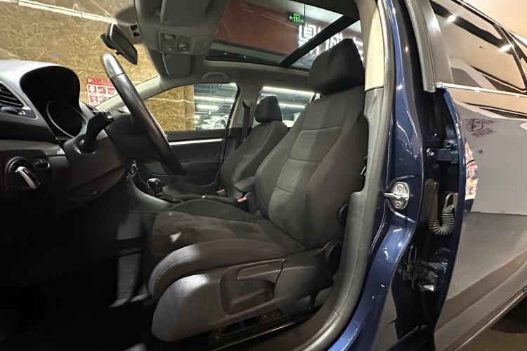 Used Volkswagen Golf (Import) 2011 1.4 TSI Comfort Travel Edition
