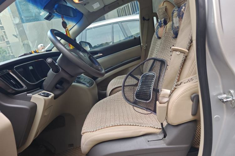 Used Buick GL8 2011 2.4L CT Luxury Business Comfort Edition Left Front Seat