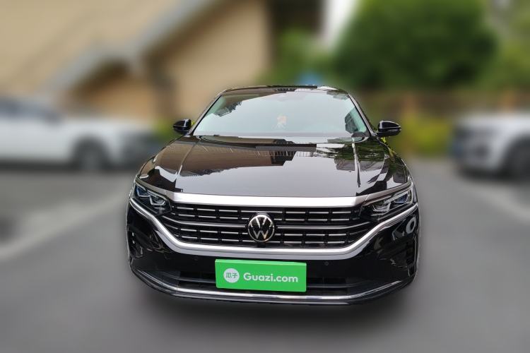 Used Volkswagen Passat 2022 330TSI Luxury Edition Front