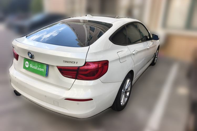 Used BMW 3 Series GT 2017 320i Sport Edition