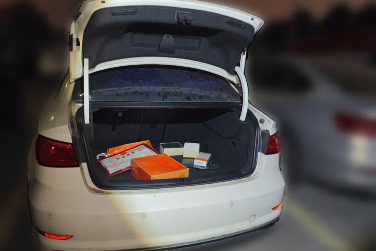 Used Audi A3 2014 Limousine 40 TFSI S line Comfort Model