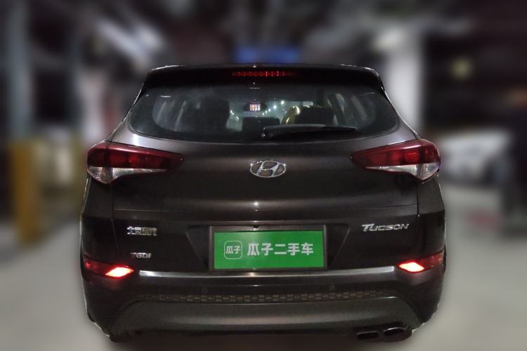 Used Hyundai Tucson 2015 1.6T Dual-Clutch Two-Wheel-Drive Comfort Model Rear