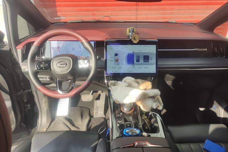 Used GAC Trumpchi M8 2023 Zongshi Series Dual-Motor Supreme Edition Center Console