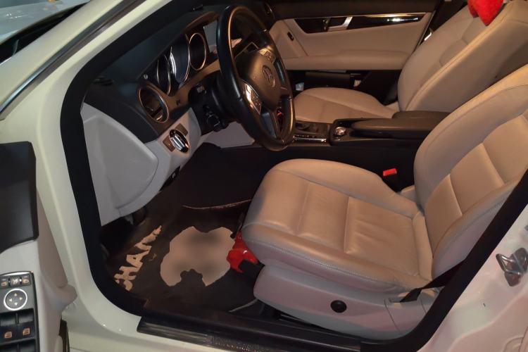 Used Mercedes-Benz C-Class 2011 C 200 CGI Fashion Model