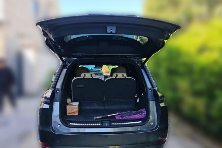 Used Li Auto L9 2022 Max model
