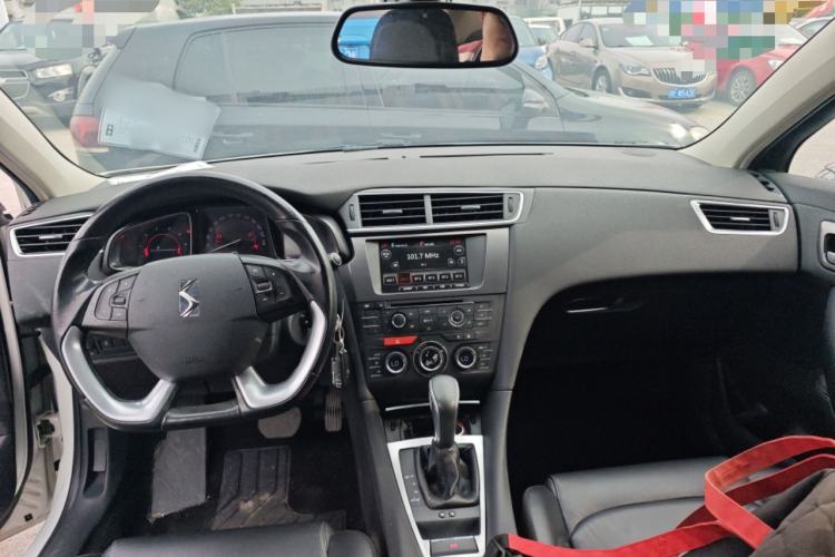 Used DS 5LS 2015 1.6T Elegant Edition THP160
