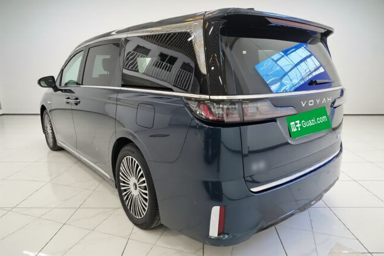 Used VOYAH Dream 2025 PHEV Four-Wheel-Drive Flagship Kunpeng Edition
