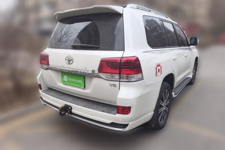 Used Toyota Land Cruiser 2015 4.0L V6 Middle East Low-Trim Version Rear Right 45 Deg