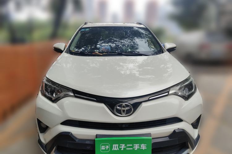 Used Toyota RAV4 2019 2.0L CVT Two-Wheel Drive Comfort Edition China VI Standard Front
