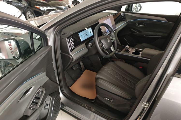 Used BYD Song L DM-i 2025 Intelligent Driving Version 160 km Beyond-Range Type Driver Seat