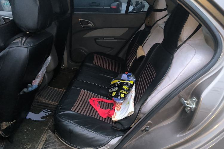 Used Baojun 630 2011 1.5L manual standard version
