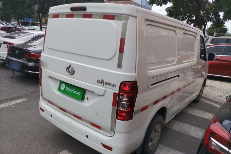Used Chana Ruixing EM60 2022 All-Electric Van 4498 mm Long Flat Roof with Rear-Hinged Doors 2 Seats 70 kW 41.86 kWh