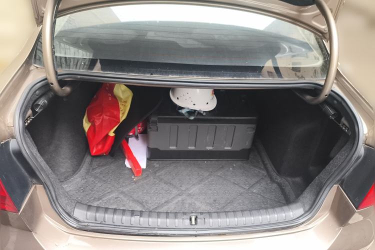 Used Volkswagen Bora 2014 1.6L Automatic Fashion Model Trunk