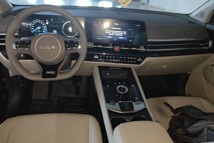 Used Kia Sportage (Chinese Domestic Model) 2025 1.5T Two-Wheel Drive Prestige Smart Enjoyment Version