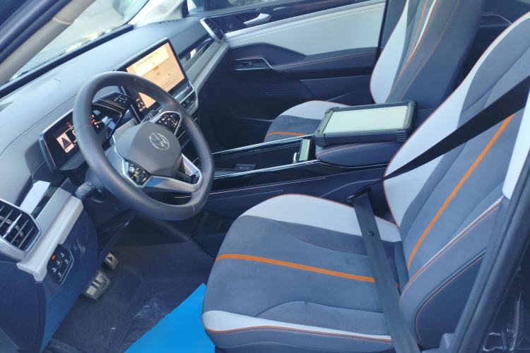 Used Volkswagen ID.6 CROZZ 2022 Long-Range PRO Edition
