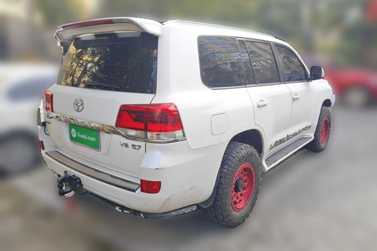 Used Toyota Land Cruiser 2017 5700 Middle East Edition
