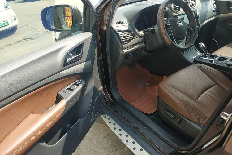 Used BYD S7 2015 2.0T Upgraded Automatic Luxury Version Driver Seat