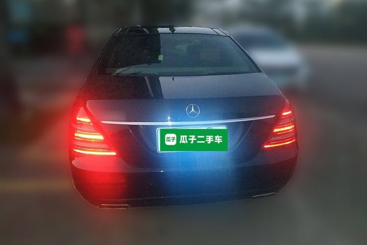 Used Mercedes-Benz S-Class 2010 S 350 L Luxury Model Rear