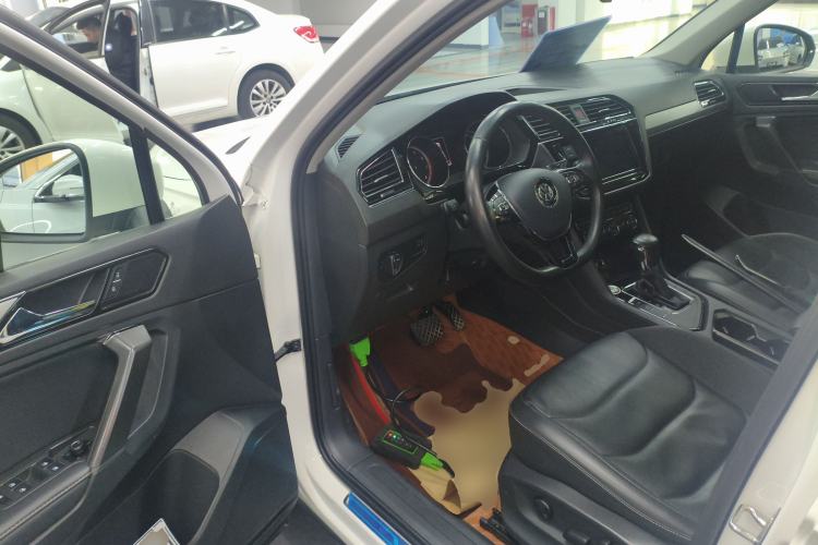 Used Volkswagen Tiguan L 2018 Facelift 330TSI Automatic Two-Wheel Drive Luxury Edition