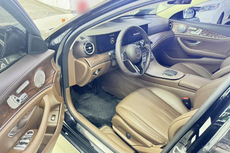 Used Mercedes-Benz E-Class 2023 Updated E 300 L Fashion Edition
