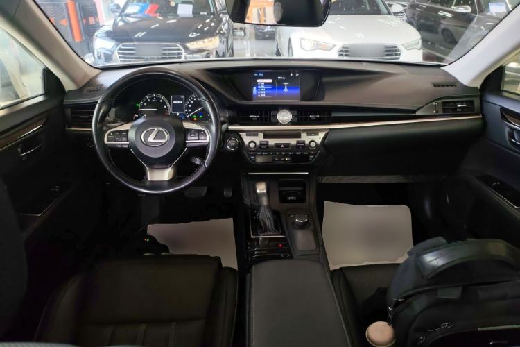 Used Lexus ES 2015 200 Elite Edition
