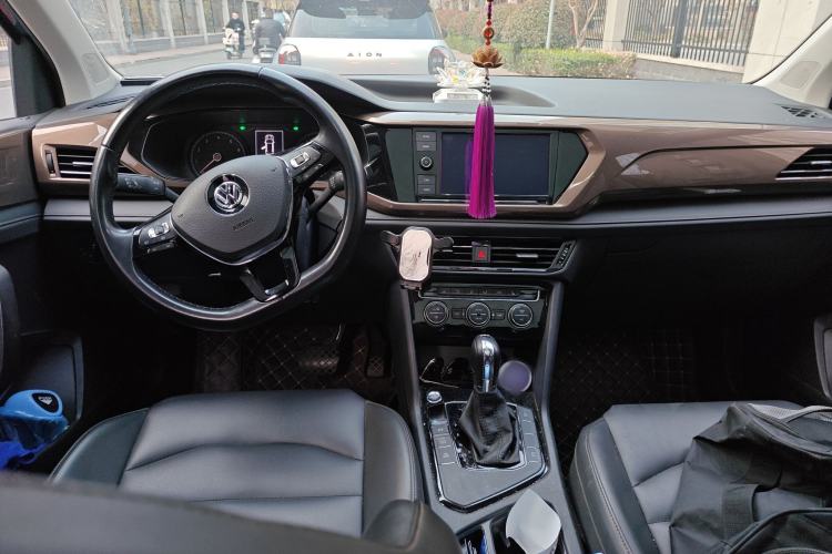 Used Volkswagen Tharu 2019 280TSI Two-Wheel Drive Luxury Version China VI Standard