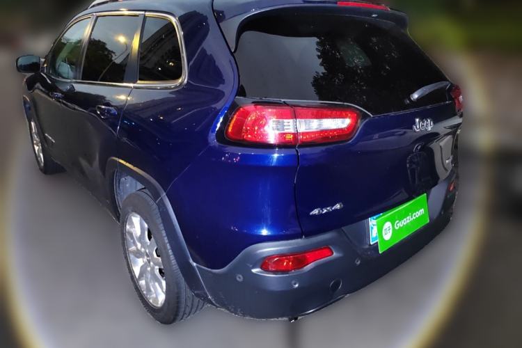 Used Jeep Cherokee 2014 2.4L Luxury Edition
