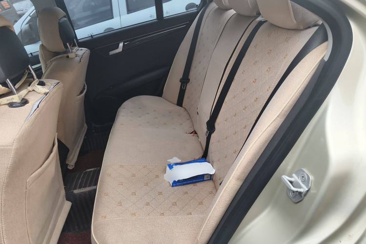 Used Mercedes-Benz C-Class 2010 C 180K Classic model