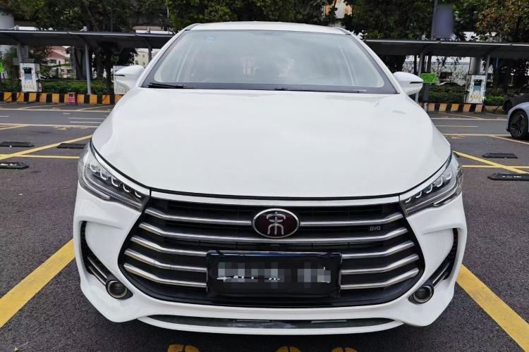 Used BYD Song MAX 2017 1.5T Manual Smart Connect Luxury 7-Seater