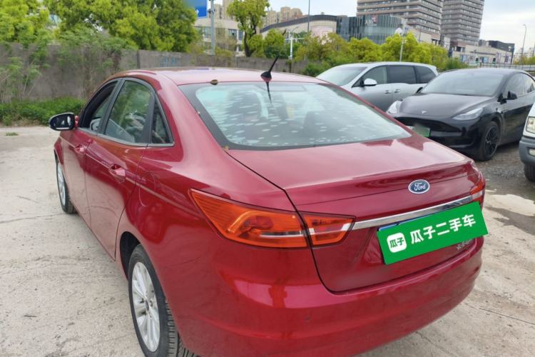 Used Ford Escort 2015 1.5L Automatic Fashion Model