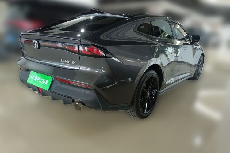 Used CHANGAN UNI-V 2023 1.5T Prestige Model