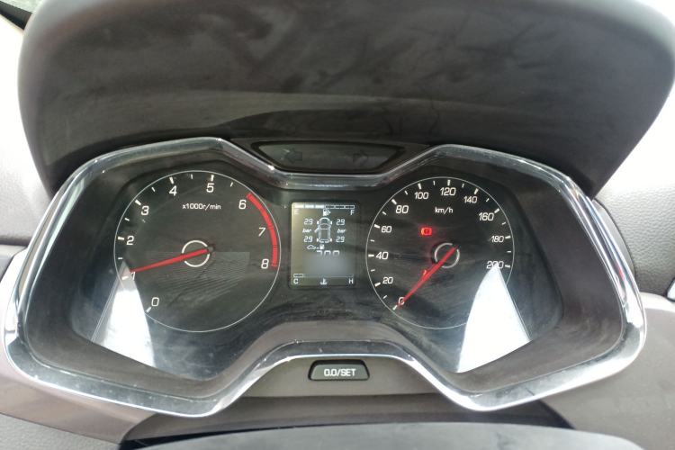 Used Baojun 310W 2017 1.5L Manual Fashion Model China V