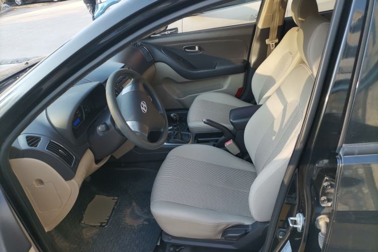 Used Hyundai Celesta 2015 1.6L Manual Comfort Model