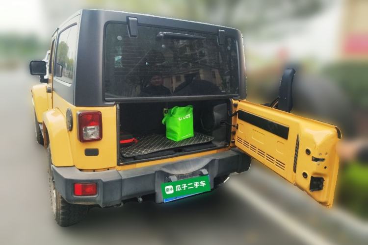 Used Jeep Wrangler 2013 3.6L Sahara two-door model