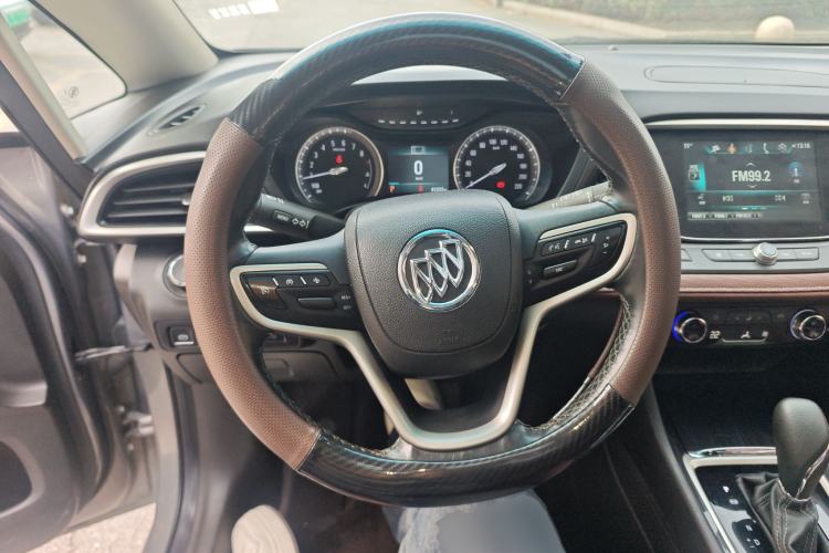 Used Buick GL6 2018 18T 6-Seater Prestige Model
