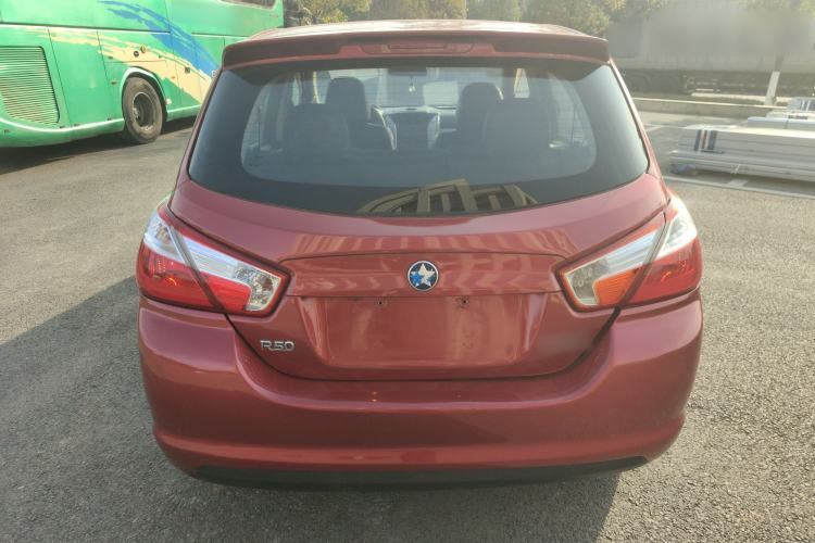 Used Venucia R50 2014 1.6L Automatic Splendid Edition