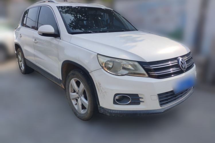 Used Volkswagen Tiguan 2012 2.0 TSI Automatic All-Wheel Drive Elite Edition Front Right 45 Deg