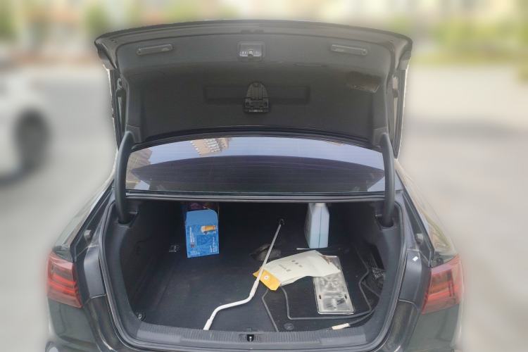 Used Audi A6L 2012 35 FSI Comfort Model Trunk