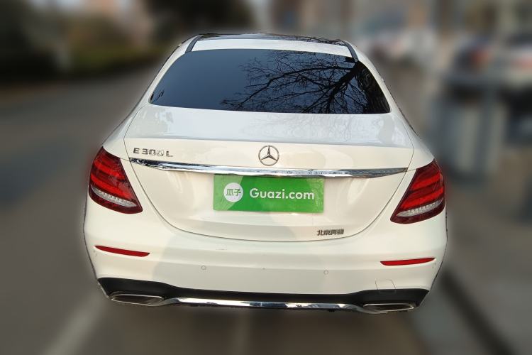 Used Mercedes-Benz E-Class 2016 E 300 L Sporty and Stylish Model
