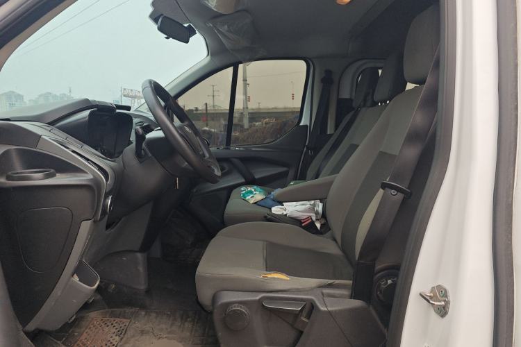 Used Ford Transit 2019 2.0T Diesel Multi-Purpose Commercial Vehicle Mid-Drive Mid-Roof 6-Seater China VI Standard
