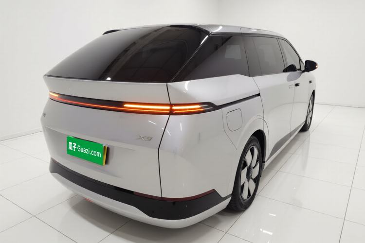 Used XPeng X9 2024 702 Ultra-Long Range Max
